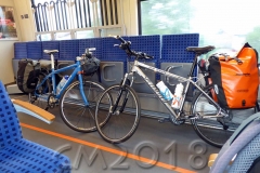 Anfahrt mit dem Zug, Autor: Charlotte Moser