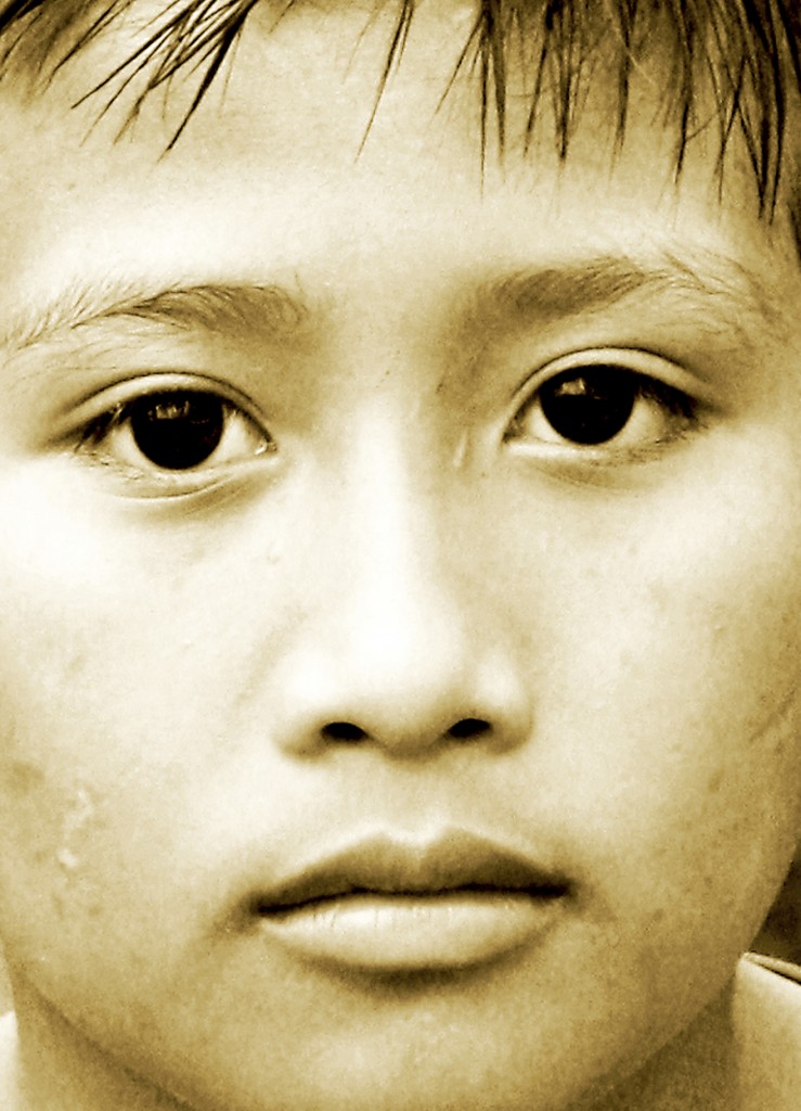 Junge in Bundu Tuhan Borneo, Autor: Charlotte Moser