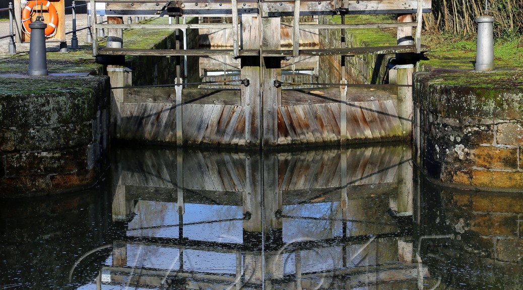 Sonntags im Hain, Schleuse 100, Autor: Charlotte Moser