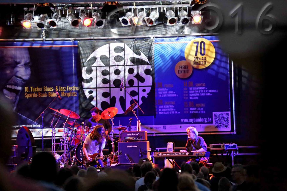 TEN YEARS AFTER, autor: charlotte moser