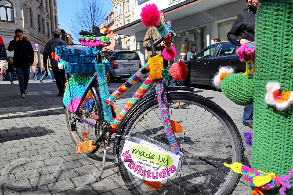 Guerilla-Strick, Wollstudio9, Autor Charlotte Moser
